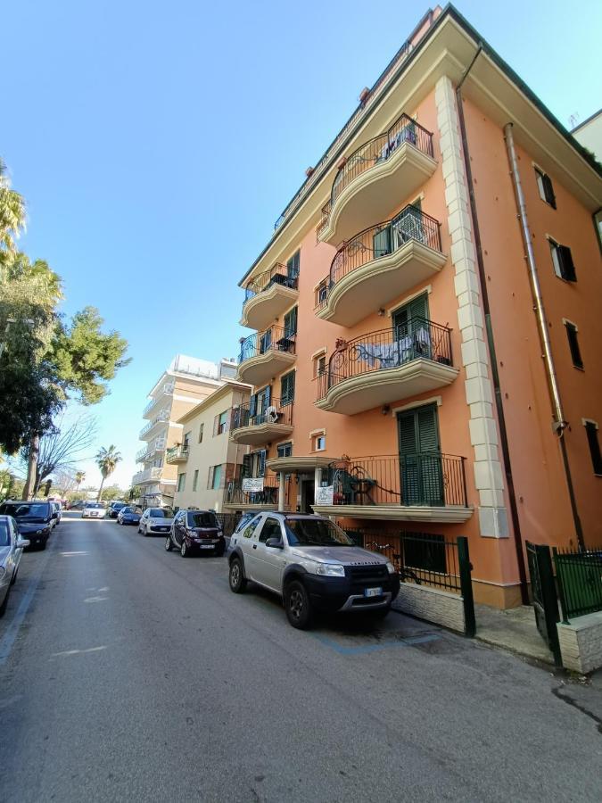Residenza Topazio San Benedetto del Tronto Extérieur photo